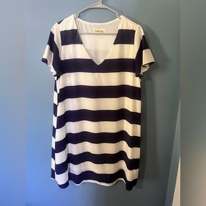 Navy and white dress size large